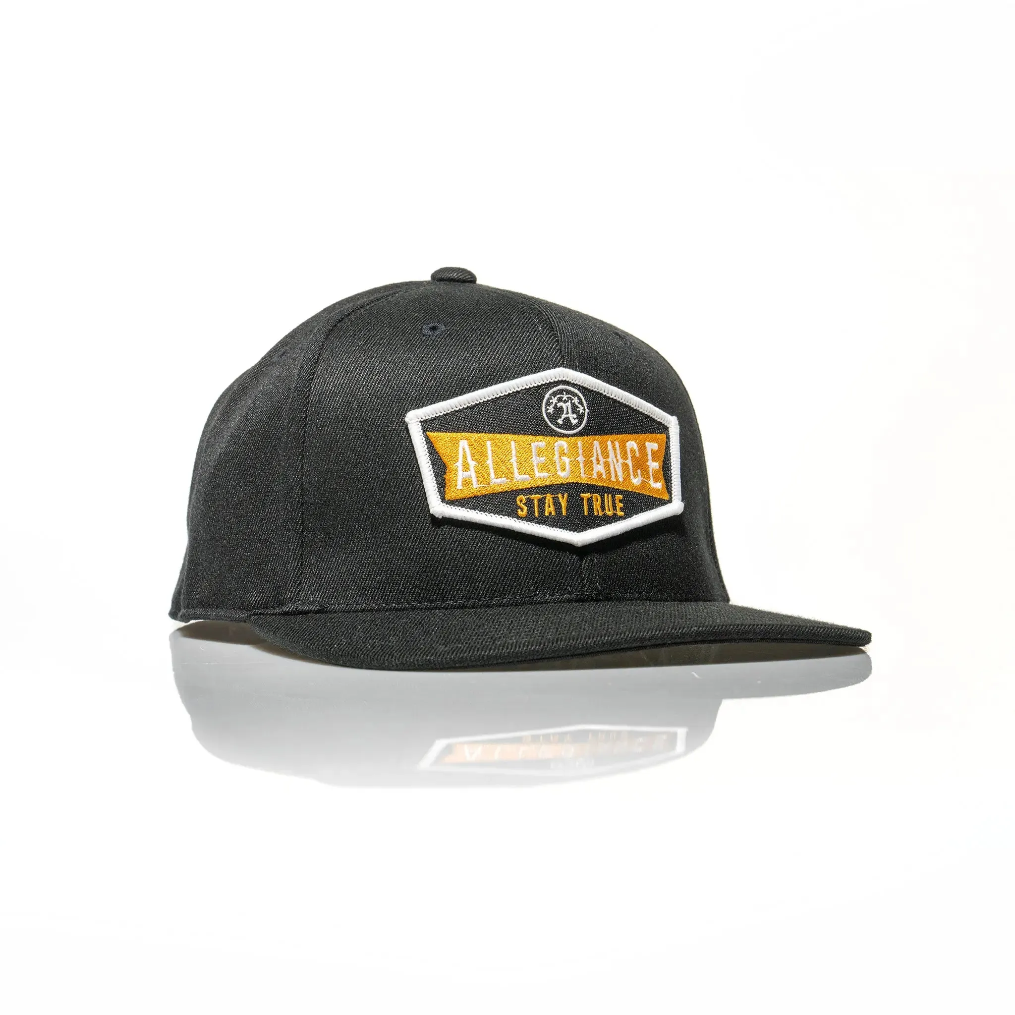 Captain Gold Flexfit110 Snapback