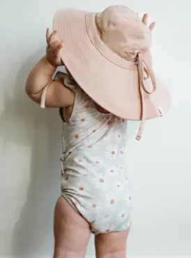Current Tyed - Long Brim Water Bucket Hat | Blush