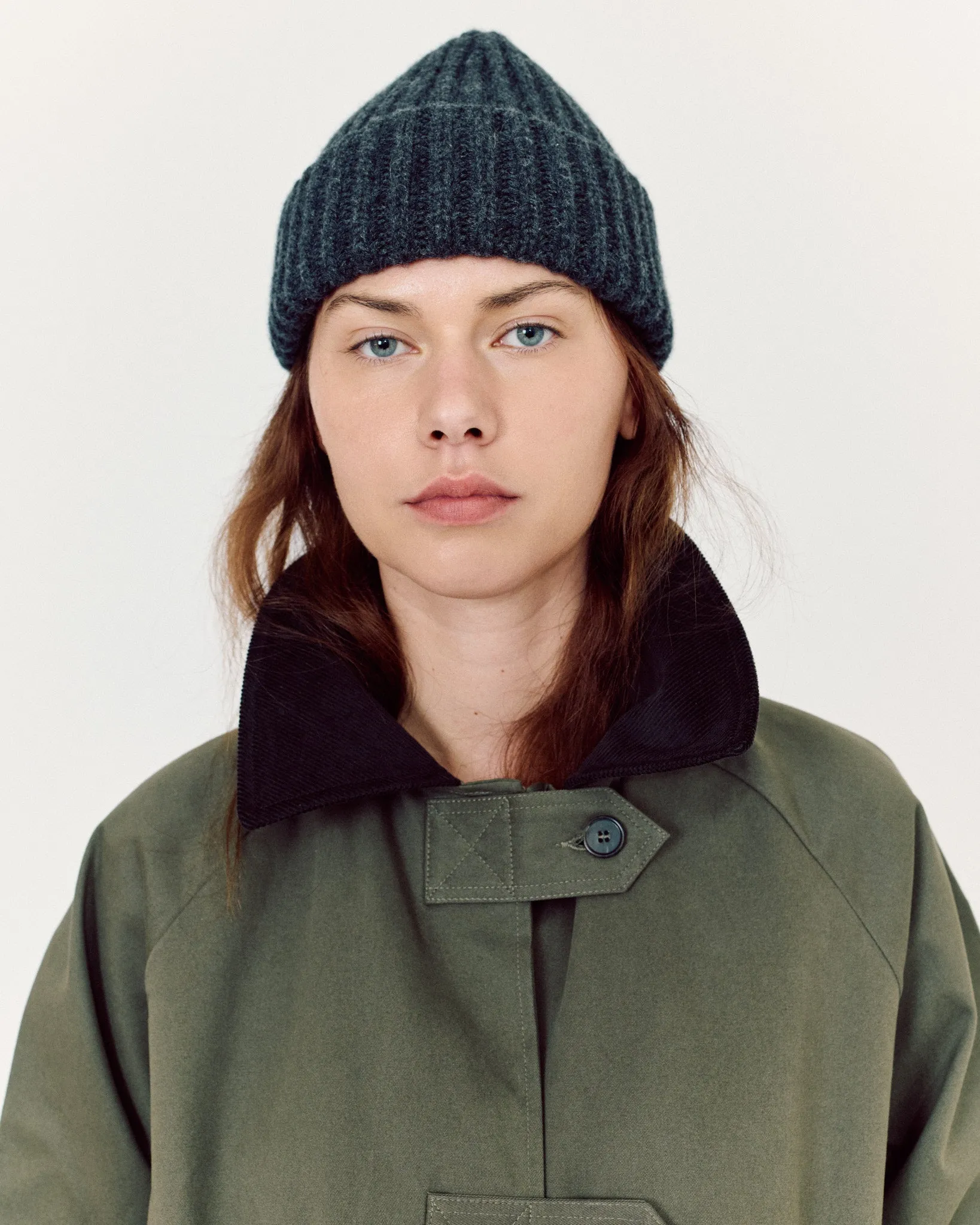 Sandra beanie 100% cashmere Dark grey