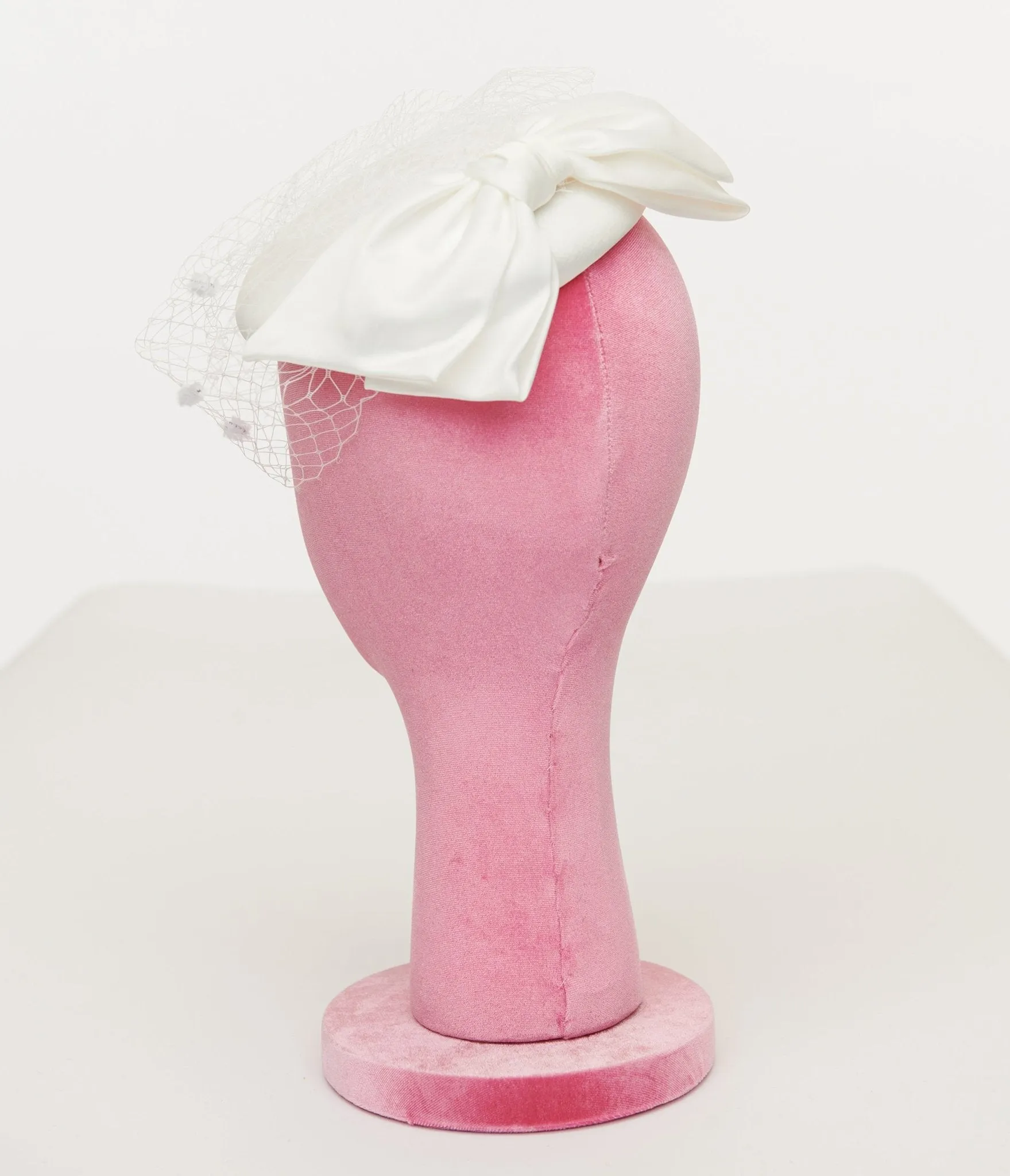 Unique Vintage 1950s White Bow Pillbox Fascinator Hat